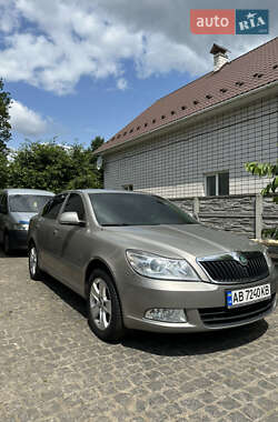 Лифтбек Skoda Octavia 2010 в 