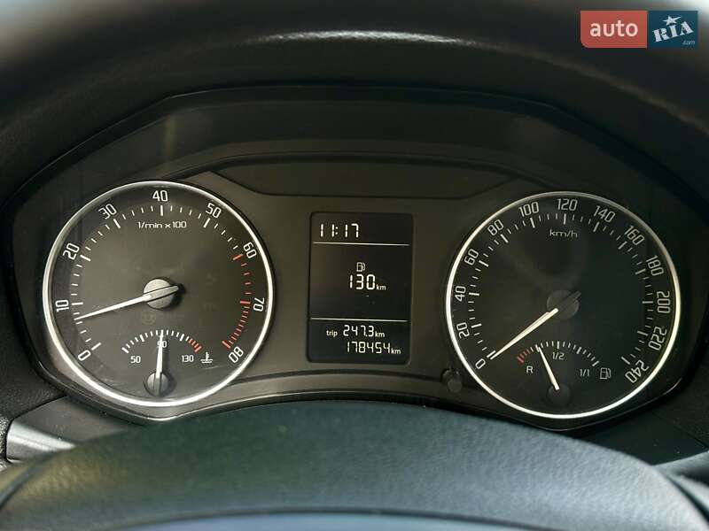 Лифтбек Skoda Octavia 2010 в Харькове