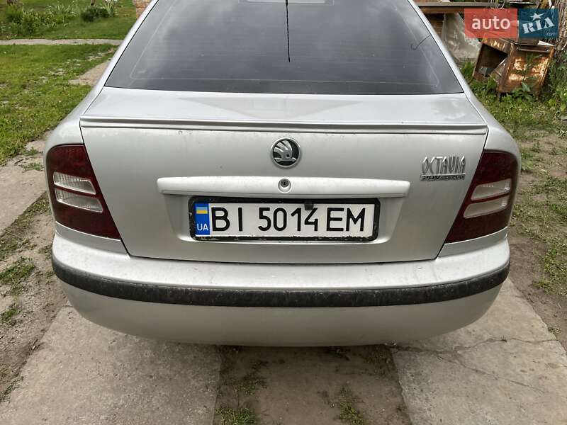 Лифтбек Skoda Octavia 2002 в Полтаве