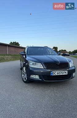 Универсал Skoda Octavia 2010 в Жовкве