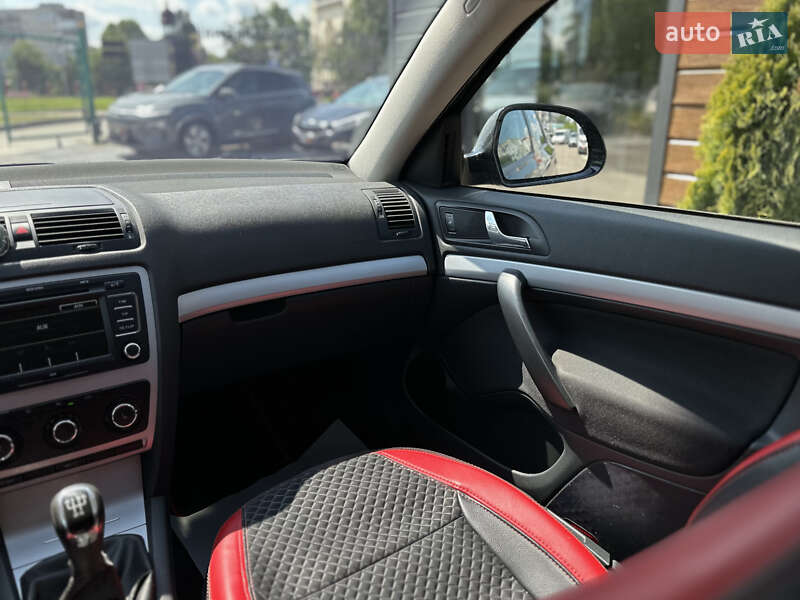 Универсал Skoda Octavia 2012 в Шептицькому