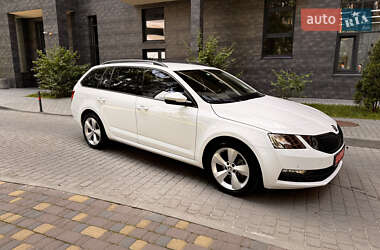 Универсал Skoda Octavia 2020 в 
