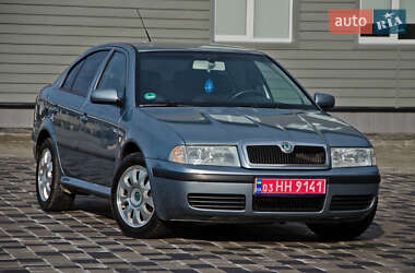 Ліфтбек Skoda Octavia 2004 в Сарнах