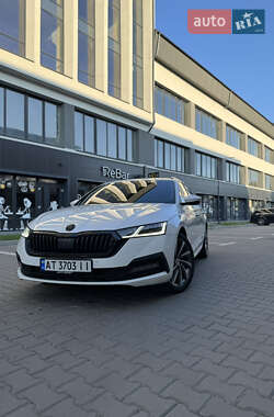 Универсал Skoda Octavia 2020 в Надворной