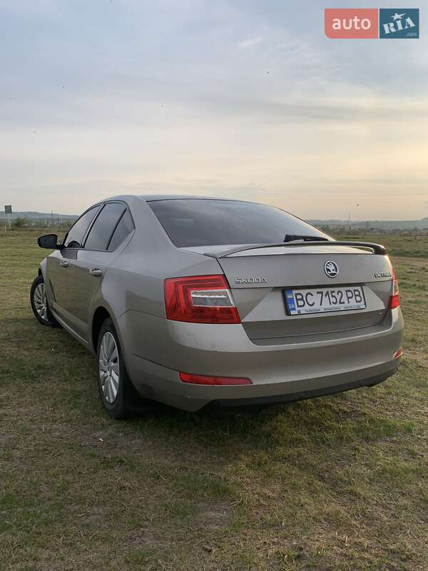 Лифтбек Skoda Octavia 2013 в Жовкве