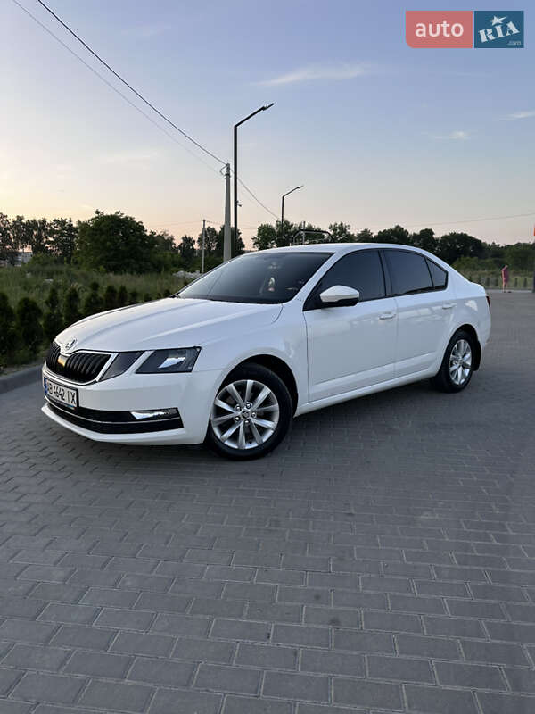 Ліфтбек Skoda Octavia 2017 в Золочеві