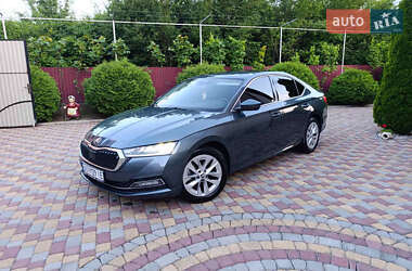 Лифтбек Skoda Octavia 2021 в Виноградове