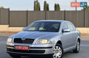 Лифтбек Skoda Octavia 2010 в Луцке