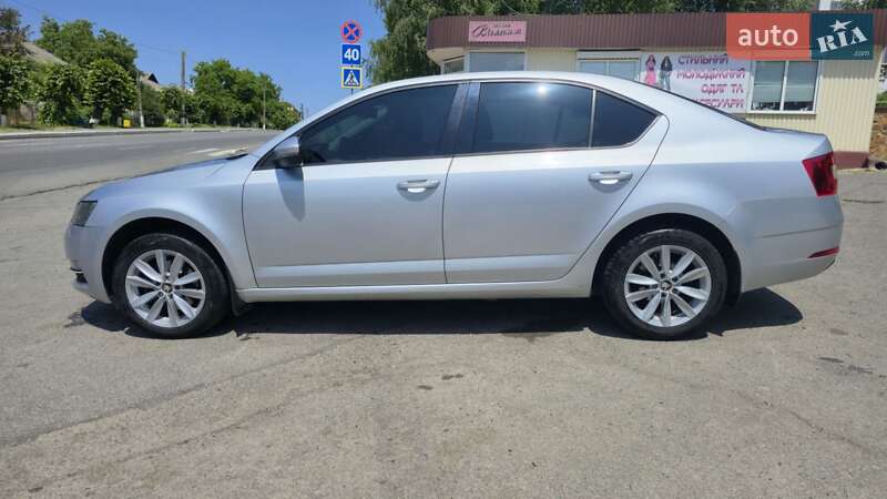 Ліфтбек Skoda Octavia 2017 в Тростянці