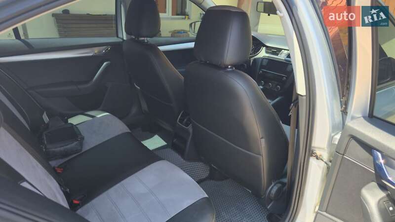 Ліфтбек Skoda Octavia 2017 в Тростянці