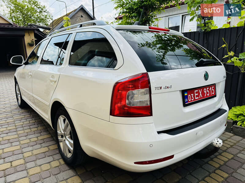Універсал Skoda Octavia 2012 в Житомирі