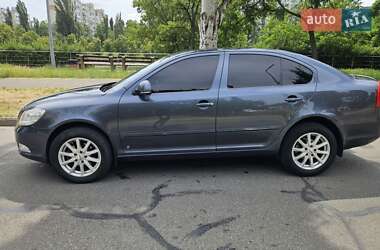 Лифтбек Skoda Octavia 2009 в 