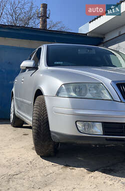 Лифтбек Skoda Octavia 2004 в Костополе