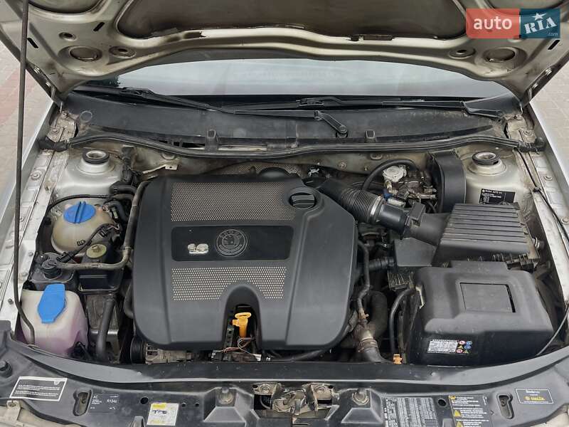 Лифтбек Skoda Octavia 2006 в Теофиполе