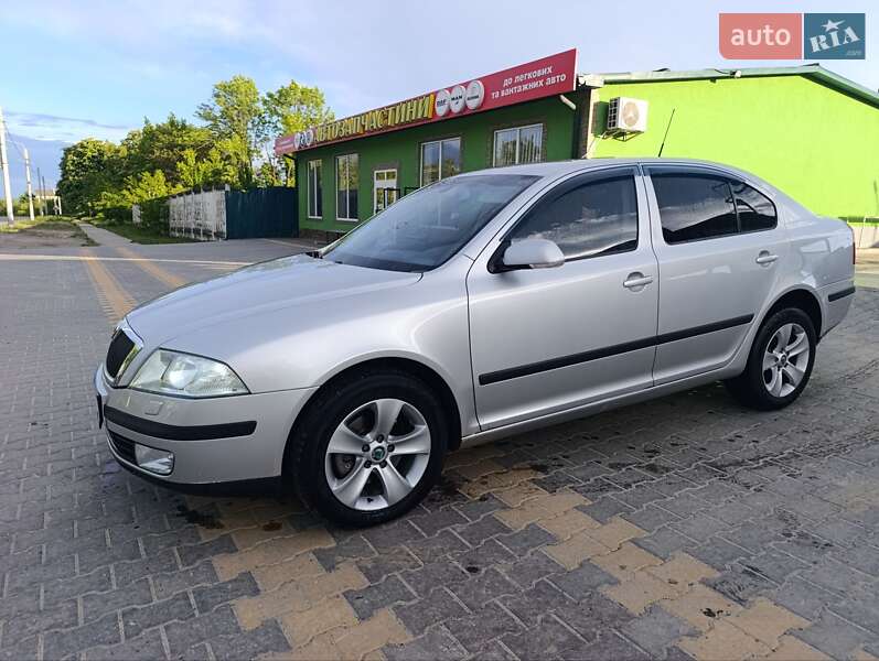 Лифтбек Skoda Octavia 2006 в Новоднестровске