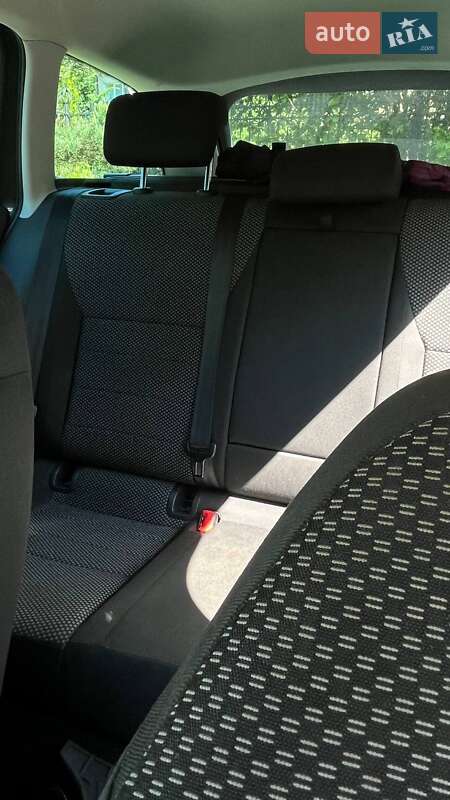 Універсал Skoda Octavia 2014 в Долині фото 14 Універсал Skoda Octavia 2014 в Долині