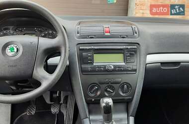 Лифтбек Skoda Octavia 2006 в 