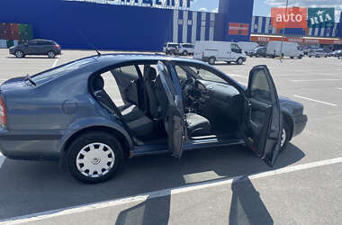 Хэтчбек Skoda Octavia 2005 в 
