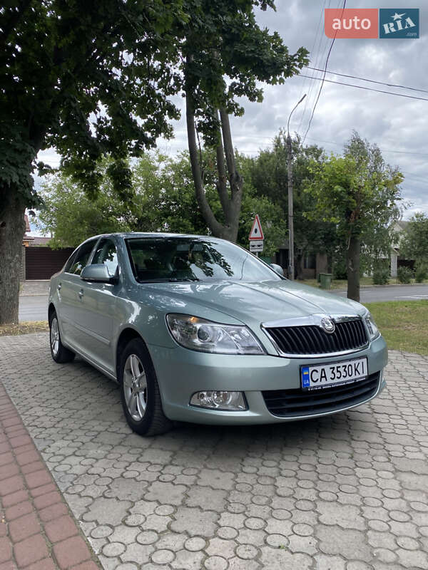 Лифтбек Skoda Octavia 2010 в Черкассах