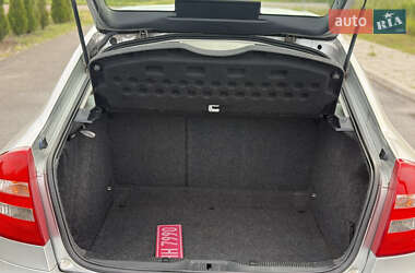Лифтбек Skoda Octavia 2005 в 