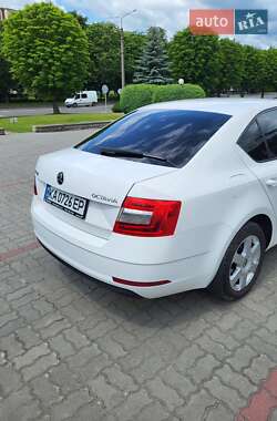 Лифтбек Skoda Octavia 2017 в 