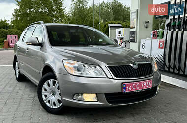 Універсал Skoda Octavia 2010 в Дрогобичі