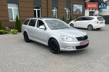 Универсал Skoda Octavia 2010 в 