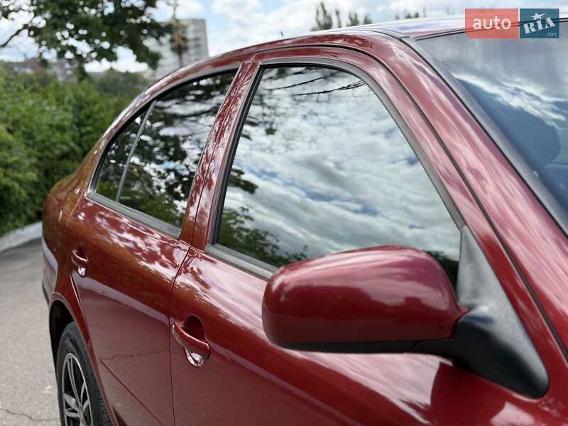 Лифтбек Skoda Octavia 2006 в Ровно
