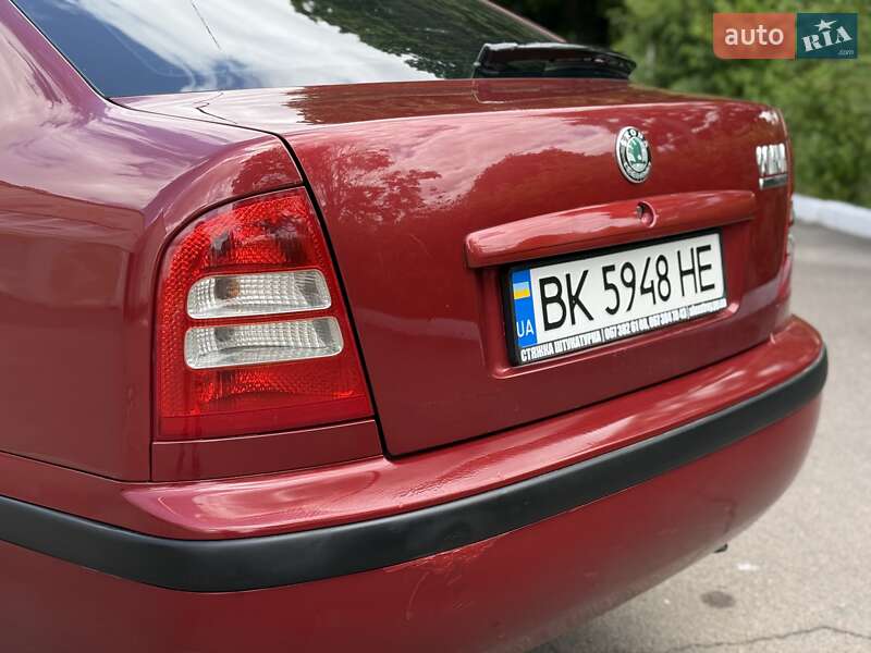 Лифтбек Skoda Octavia 2006 в Ровно