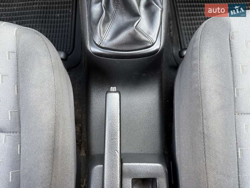 Лифтбек Skoda Octavia 2006 в Ровно