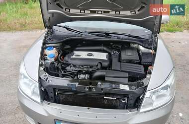 Лифтбек Skoda Octavia 2012 в 