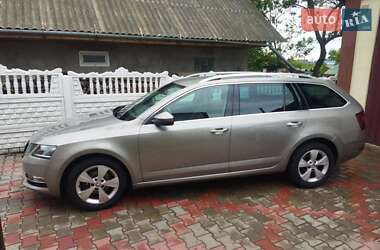Универсал Skoda Octavia 2019 в Звягеле
