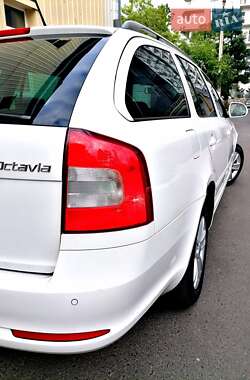 Универсал Skoda Octavia 2012 в 