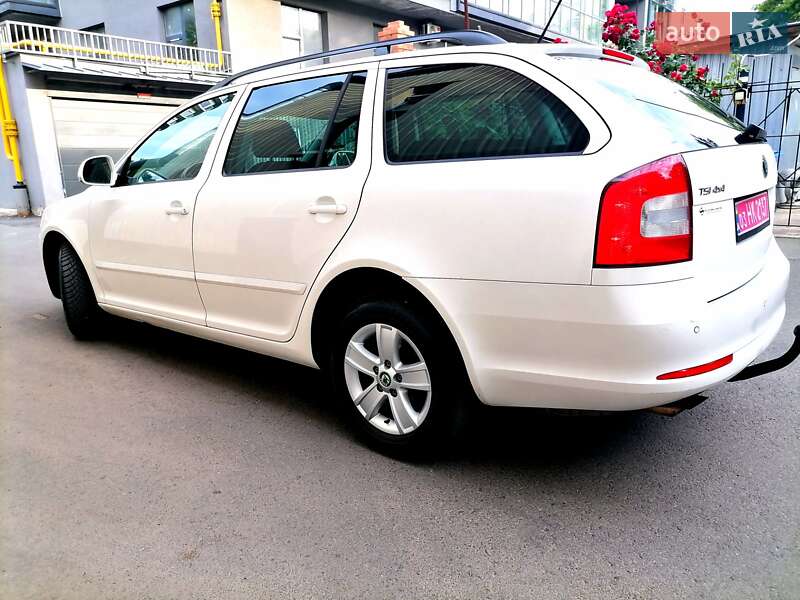Универсал Skoda Octavia 2012 в Одессе