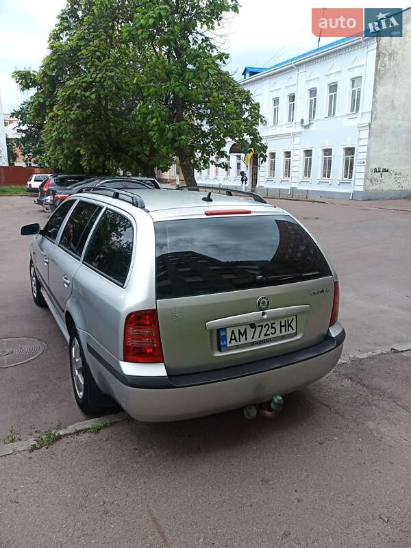 Універсал Skoda Octavia 2003 в Житомирі