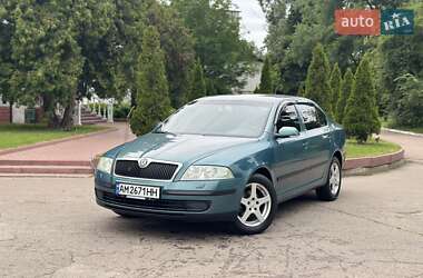 Лифтбек Skoda Octavia 2004 в Киеве