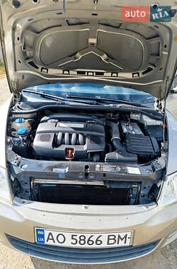 Ліфтбек Skoda Octavia 2010 в 
