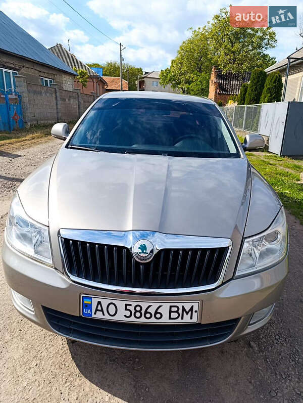 Лифтбек Skoda Octavia 2010 в Иршаве