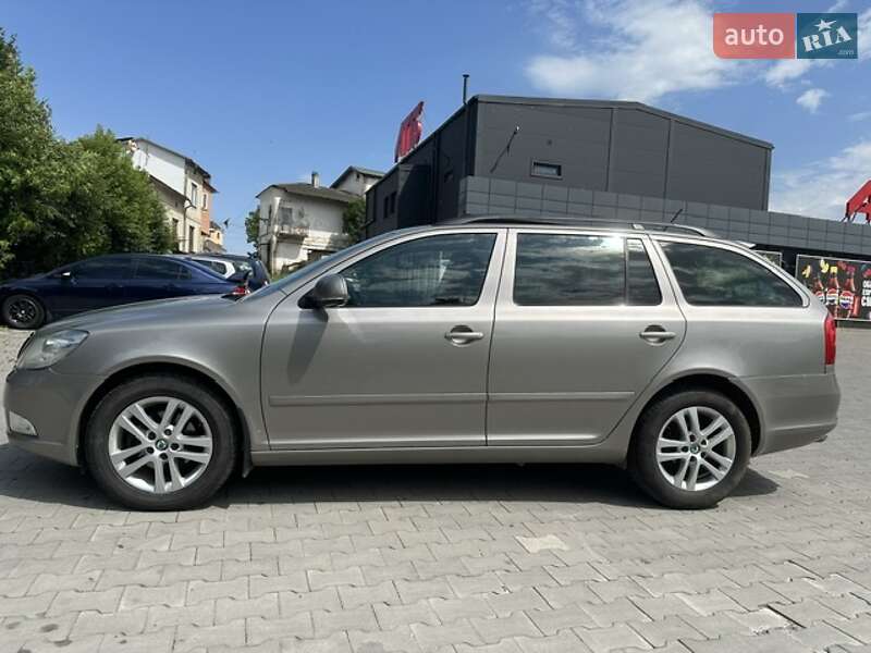Універсал Skoda Octavia 2013 в Галичі