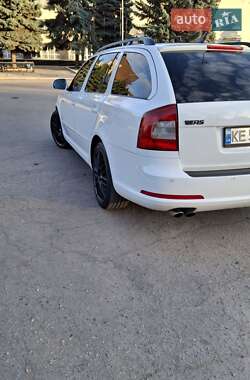 Универсал Skoda Octavia 2009 в 