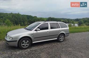 Універсал Skoda Octavia 2003 в Ромнах