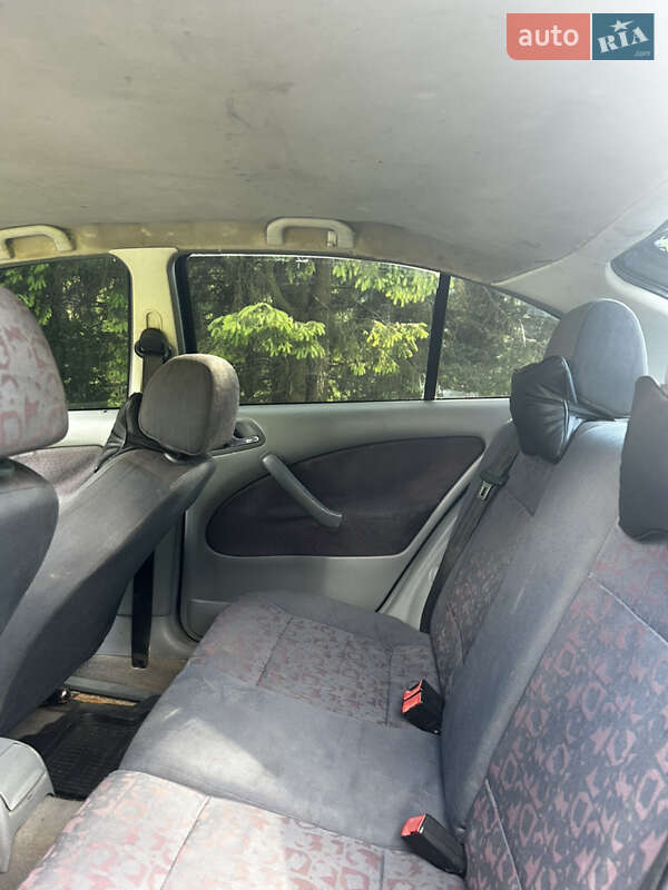 Лифтбек Skoda Octavia 1997 в Ворохте