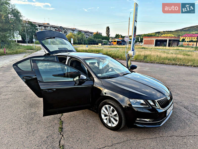 Лифтбек Skoda Octavia 2018 в Берегово