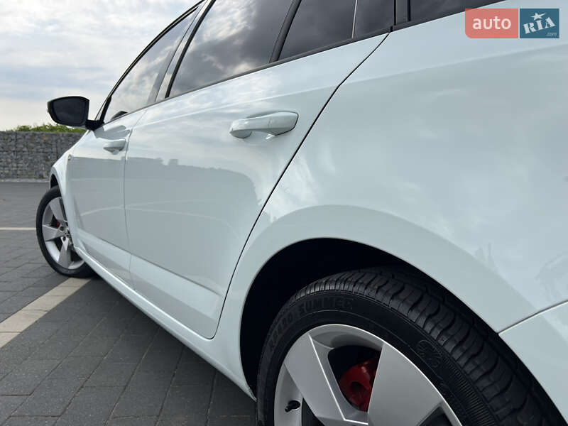 Универсал Skoda Octavia 2019 в Мукачево