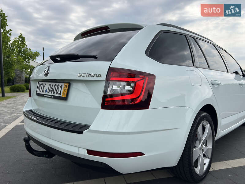 Универсал Skoda Octavia 2019 в Мукачево