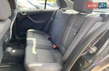 Лифтбек Skoda Octavia 2008 в 