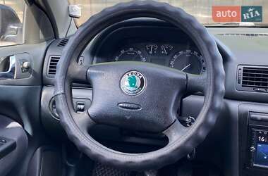 Лифтбек Skoda Octavia 2008 в 