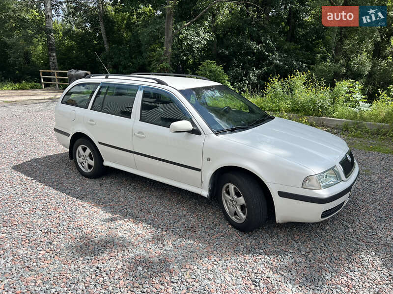 Универсал Skoda Octavia 2008 в Чернигове