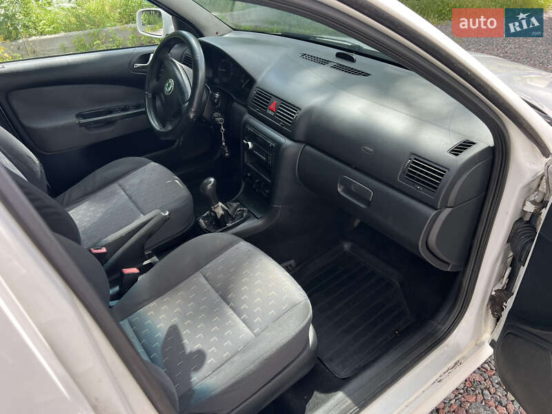Универсал Skoda Octavia 2008 в Чернигове
