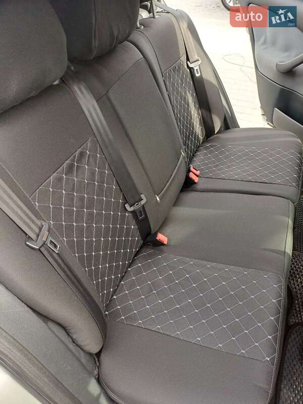 Лифтбек Skoda Octavia 2008 в Рогатине